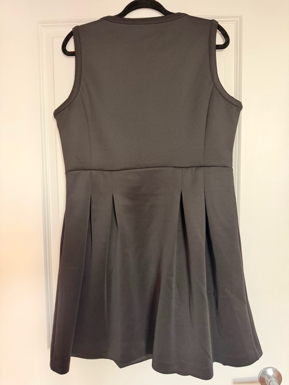 Michael Kors Black Sleeveless Jewel-Trim A-Line Mini Dress Women’s size XL - Picture 5 of 9
